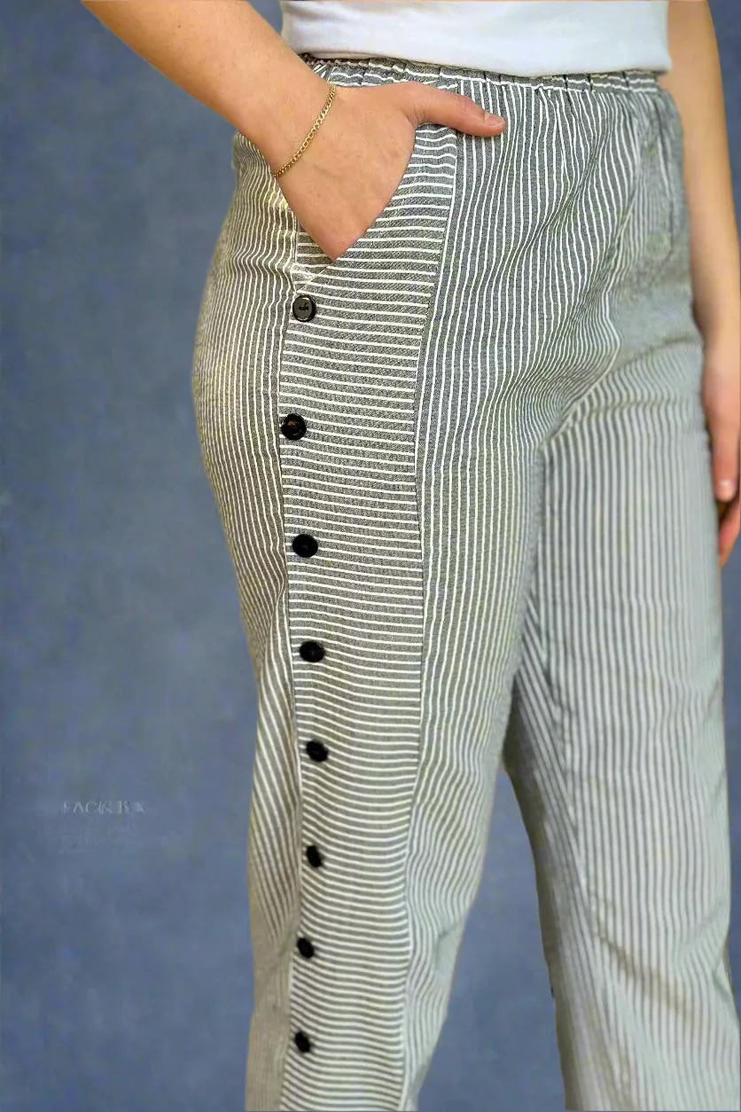 Buttoned Striped Pants Black