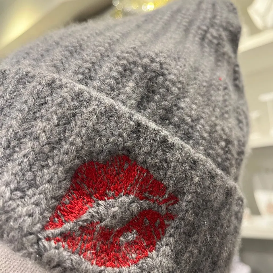 CASHMERE SLOUCH GRAY BEANIE HAT