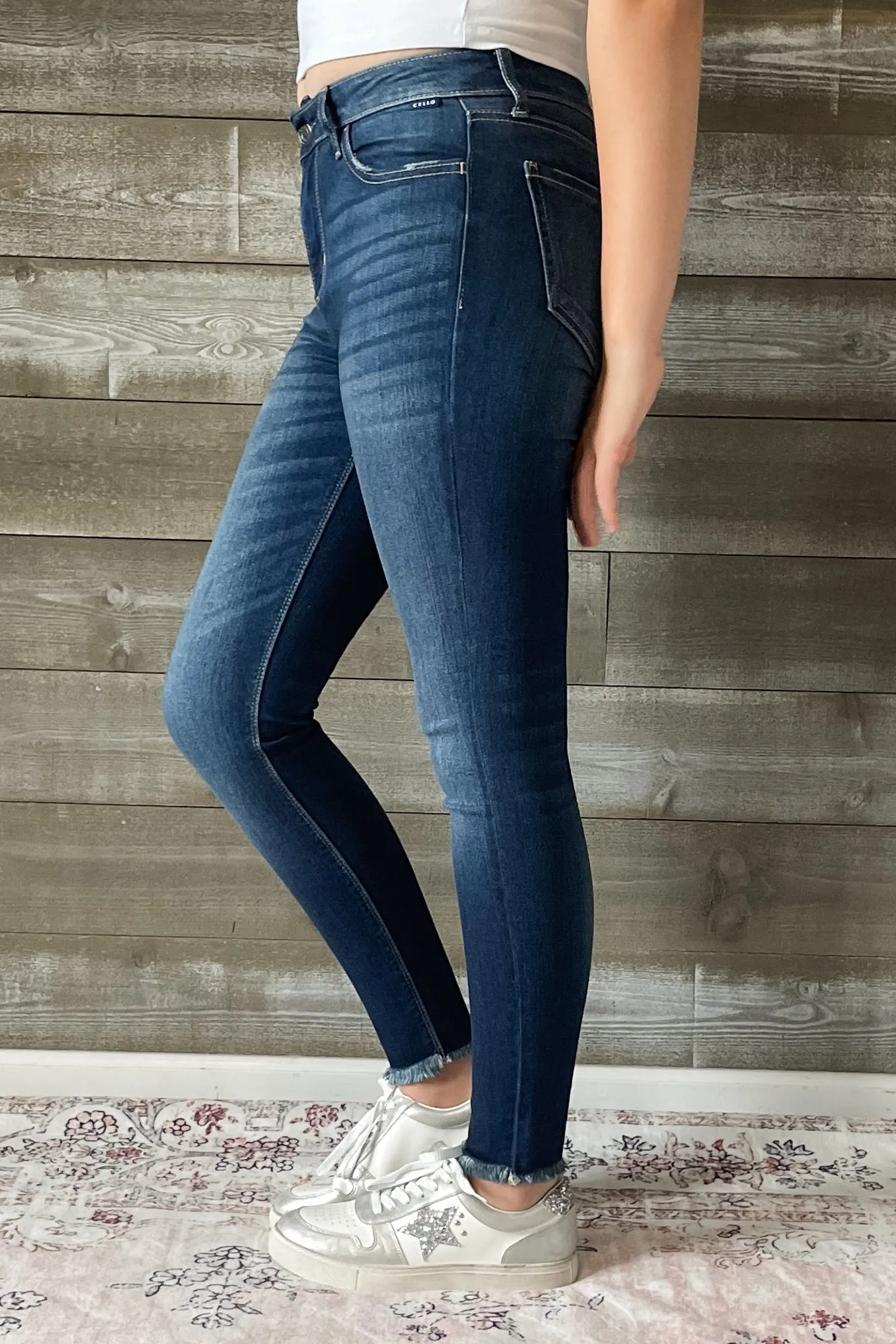 Cello Mid Rise Crop Skinny Jeans With Fray Hem
