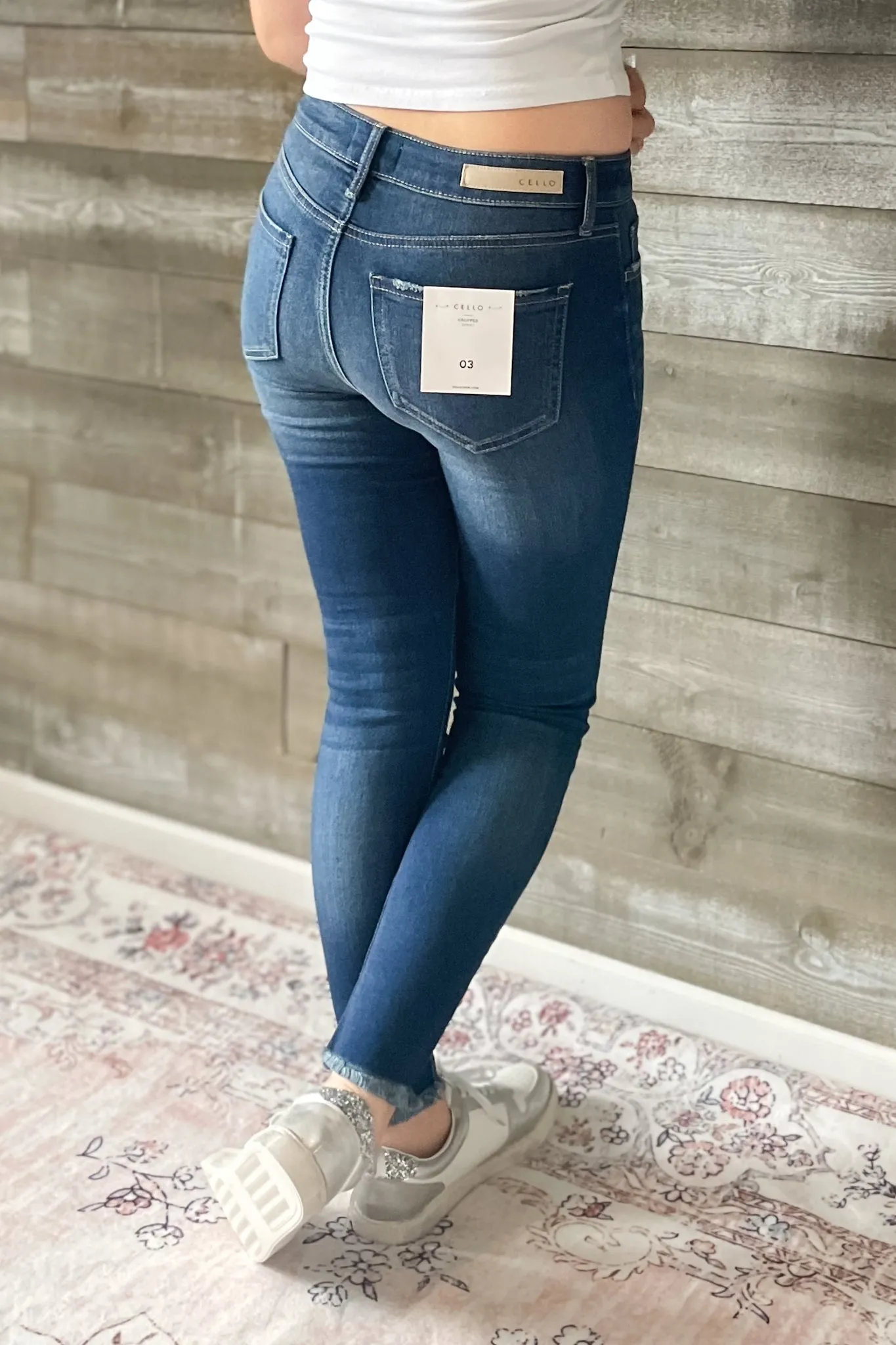 Cello Mid Rise Crop Skinny Jeans With Fray Hem