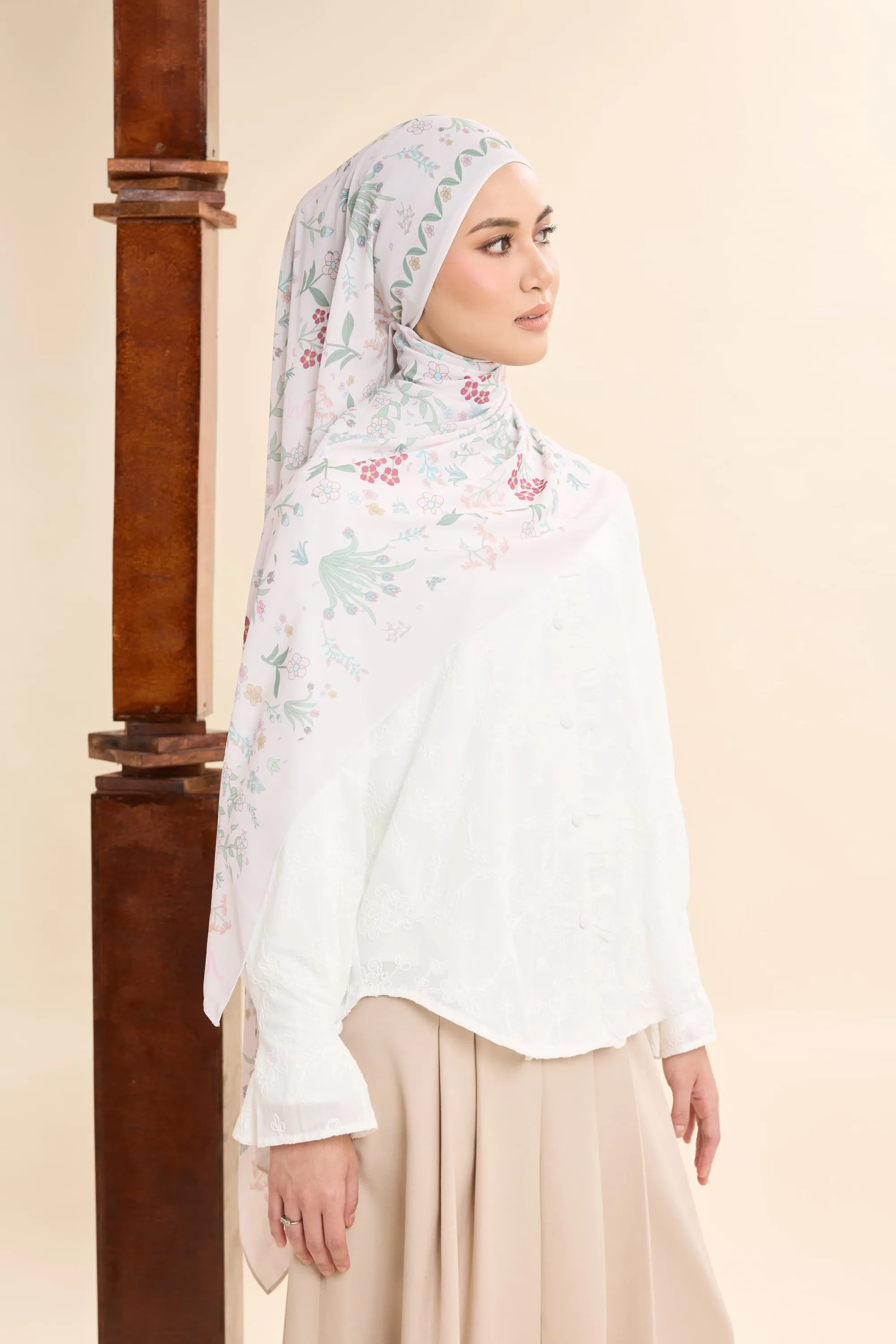 Daian Cream White Printed Chiffon Shawl