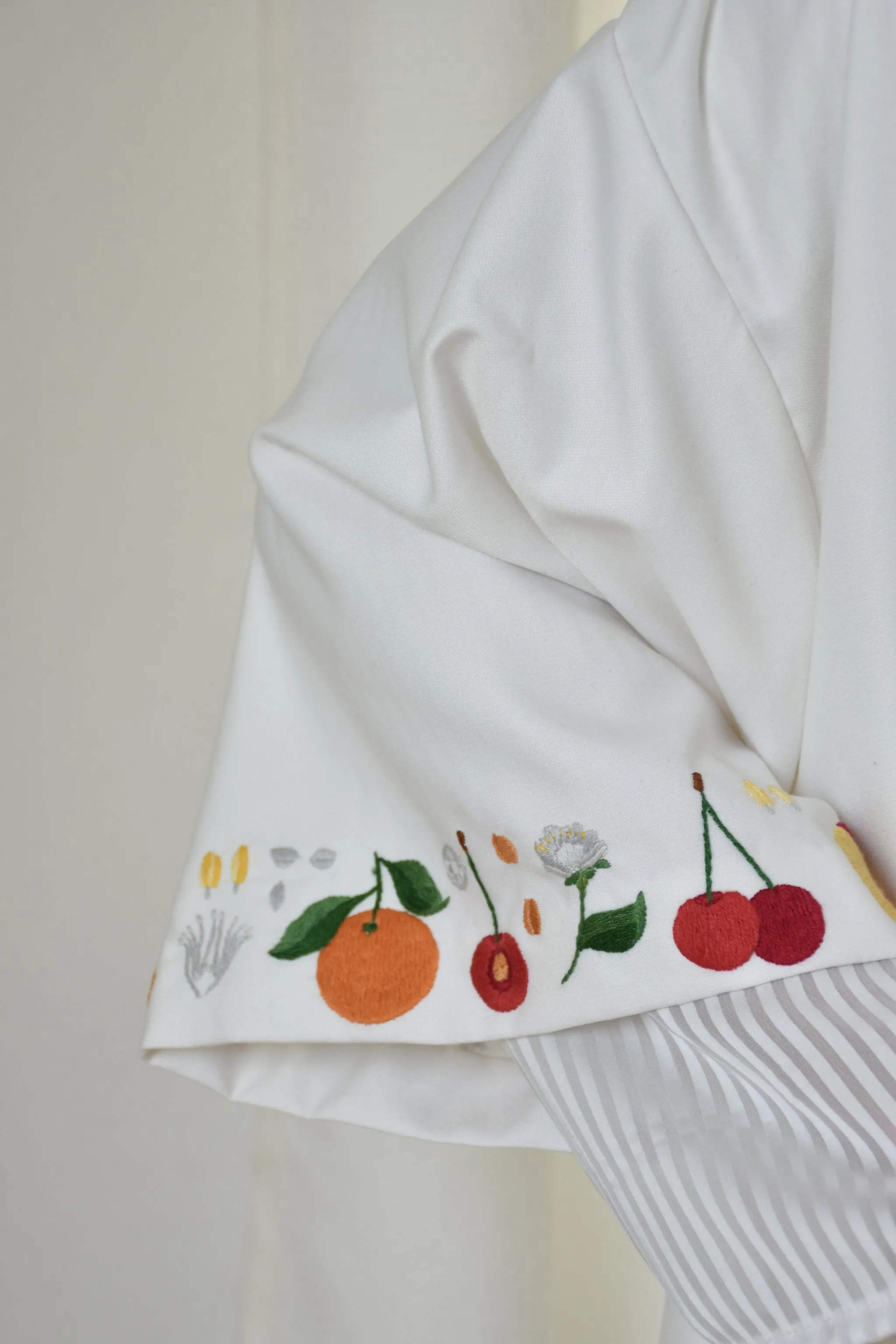 Fruit field cape