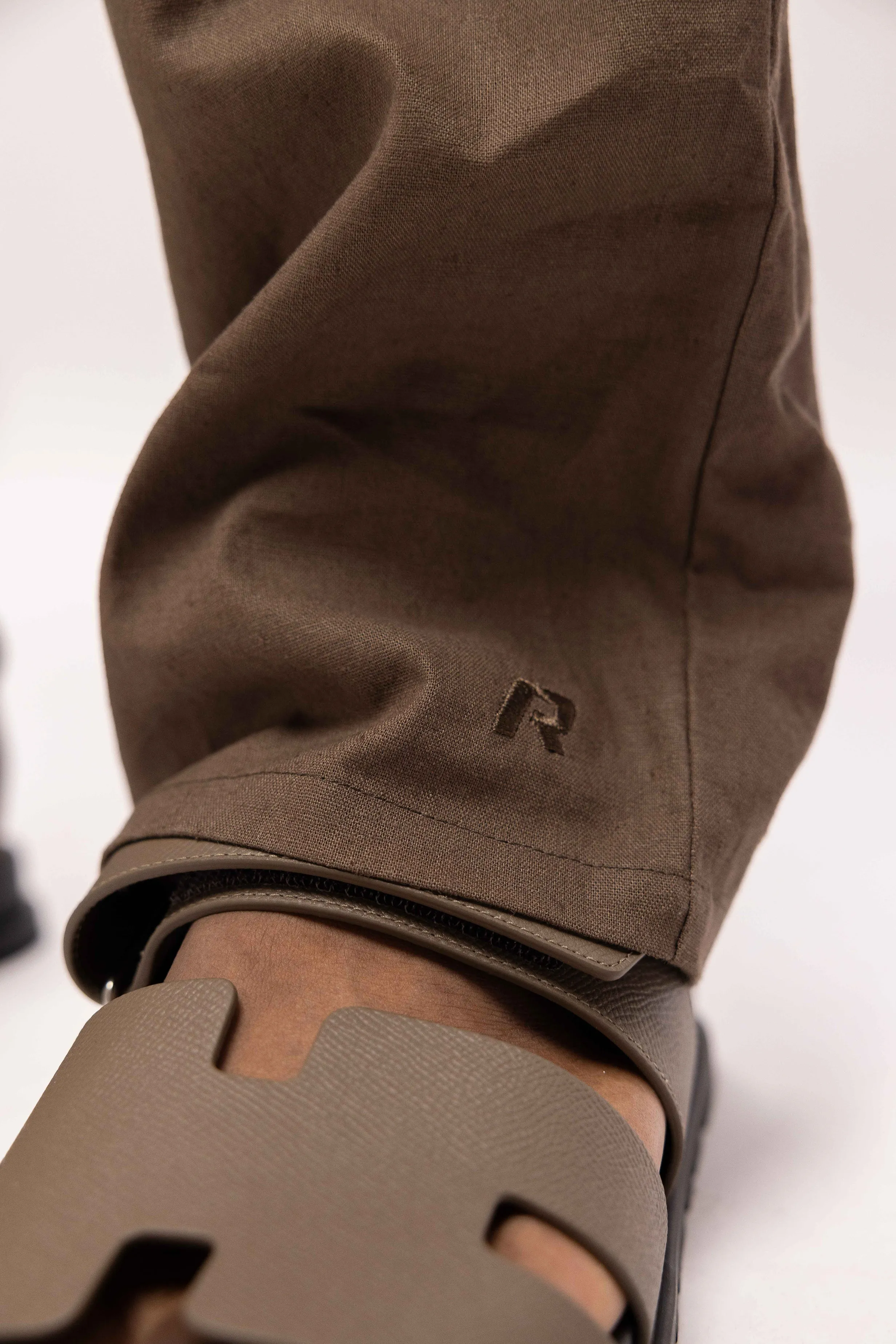 LINEN STRAIGHT LEG PANTS BROWN