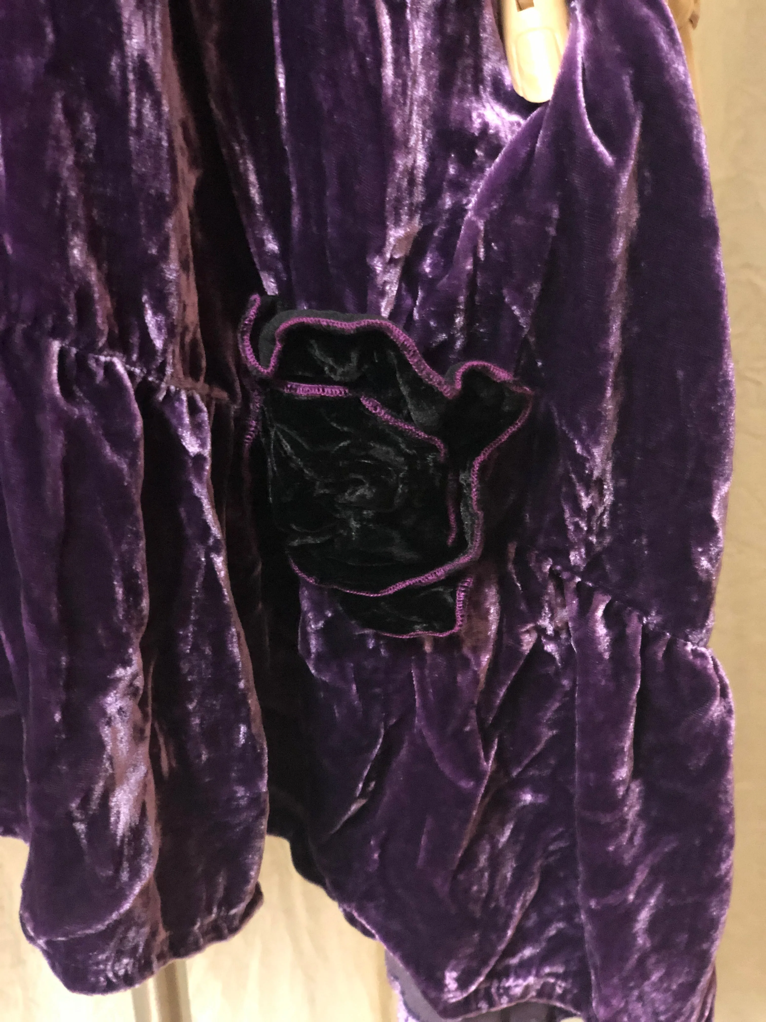 Nicole Top Velvet with Flower Detail