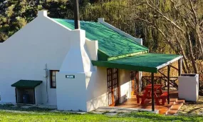 Western Cape: 1 or 2-Night Stay for Two at Akkerboom Country Cottages