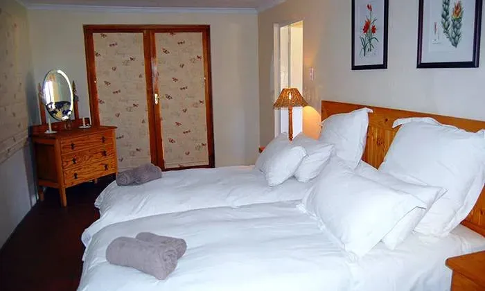 Western Cape: 1 or 2-Night Stay for Two at Akkerboom Country Cottages